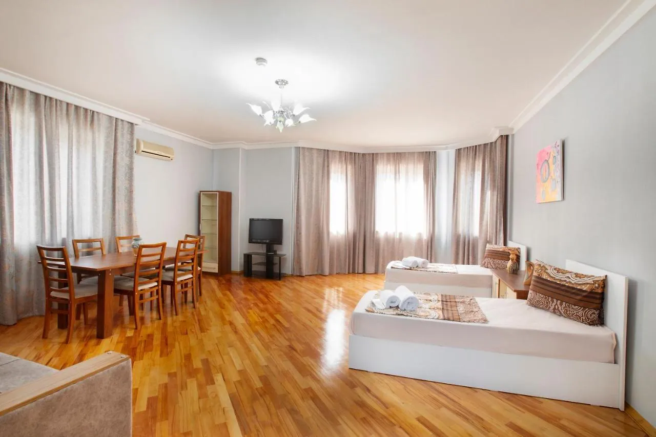 באקו Leyla Apartments 1 מלון דירות