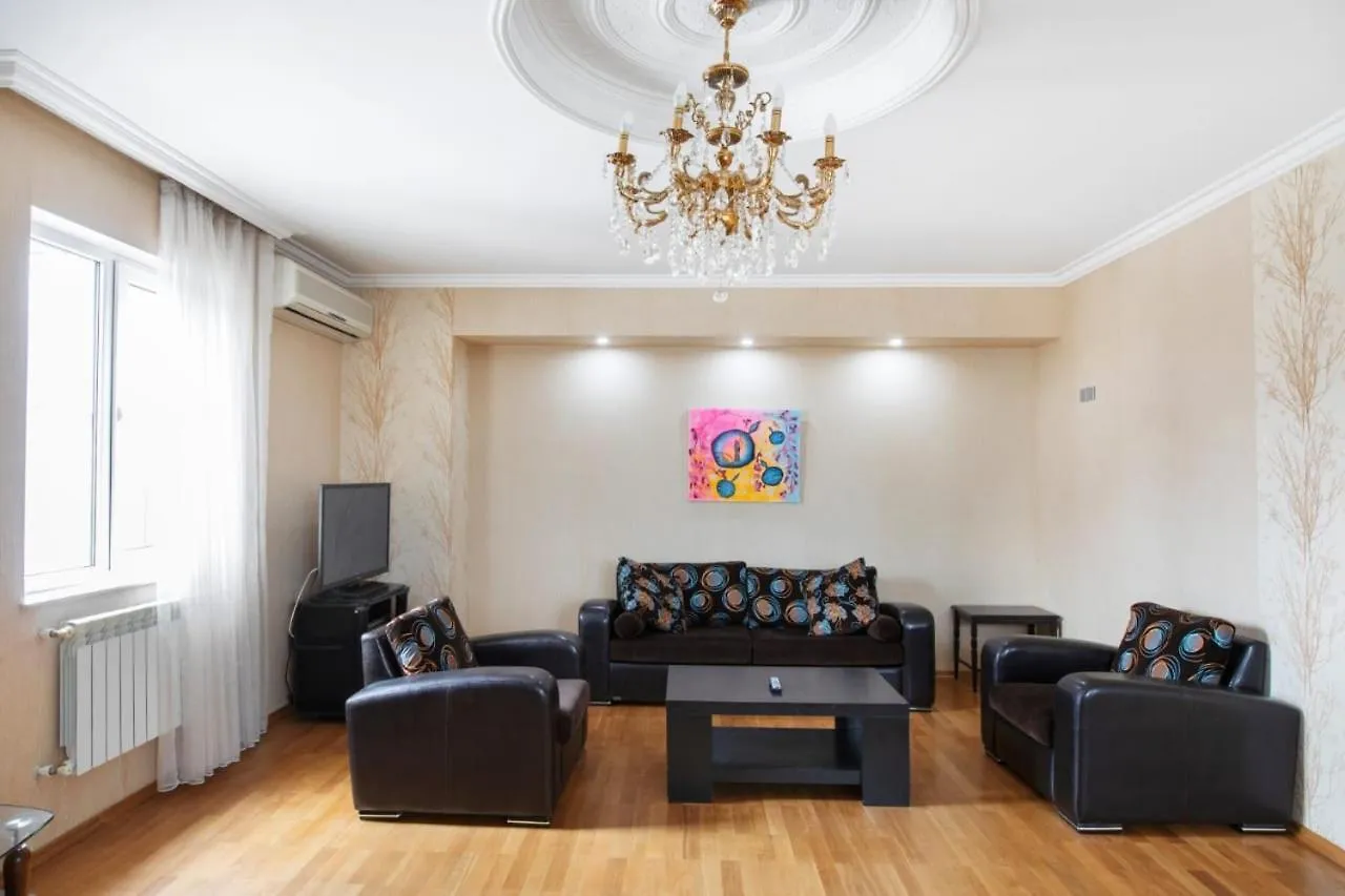 באקו Leyla Apartments 1